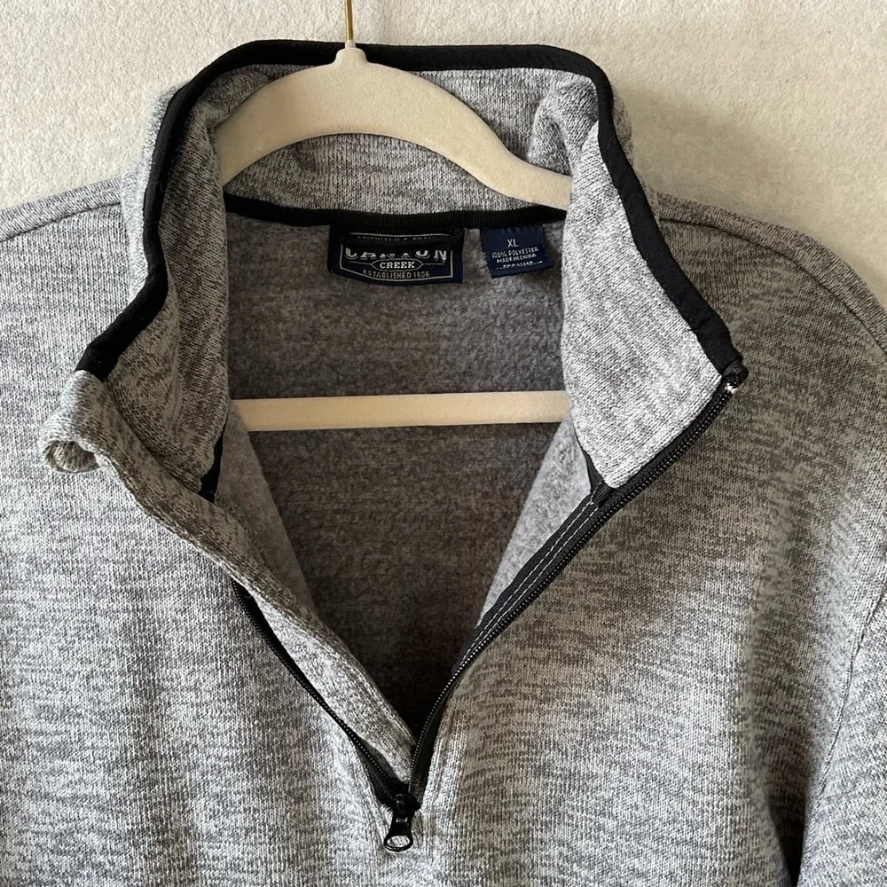 Canyon Creek sweatshirt. 3/4 zip. Gray. size XL - Picture 6 of 9